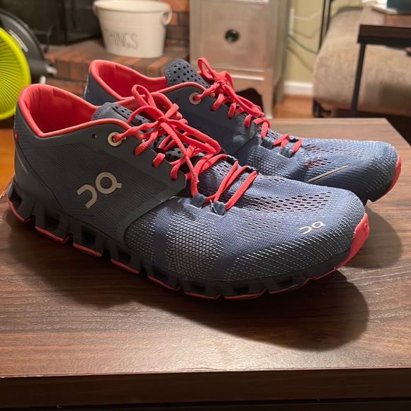 OnCloud X shoes - Picture 1 of 7